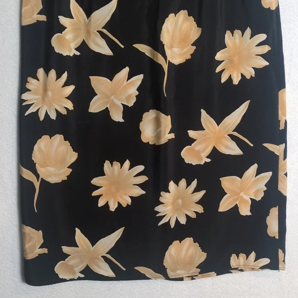 Black & Yellow Floral Vintage Formal Midi Skirt Size L‎
